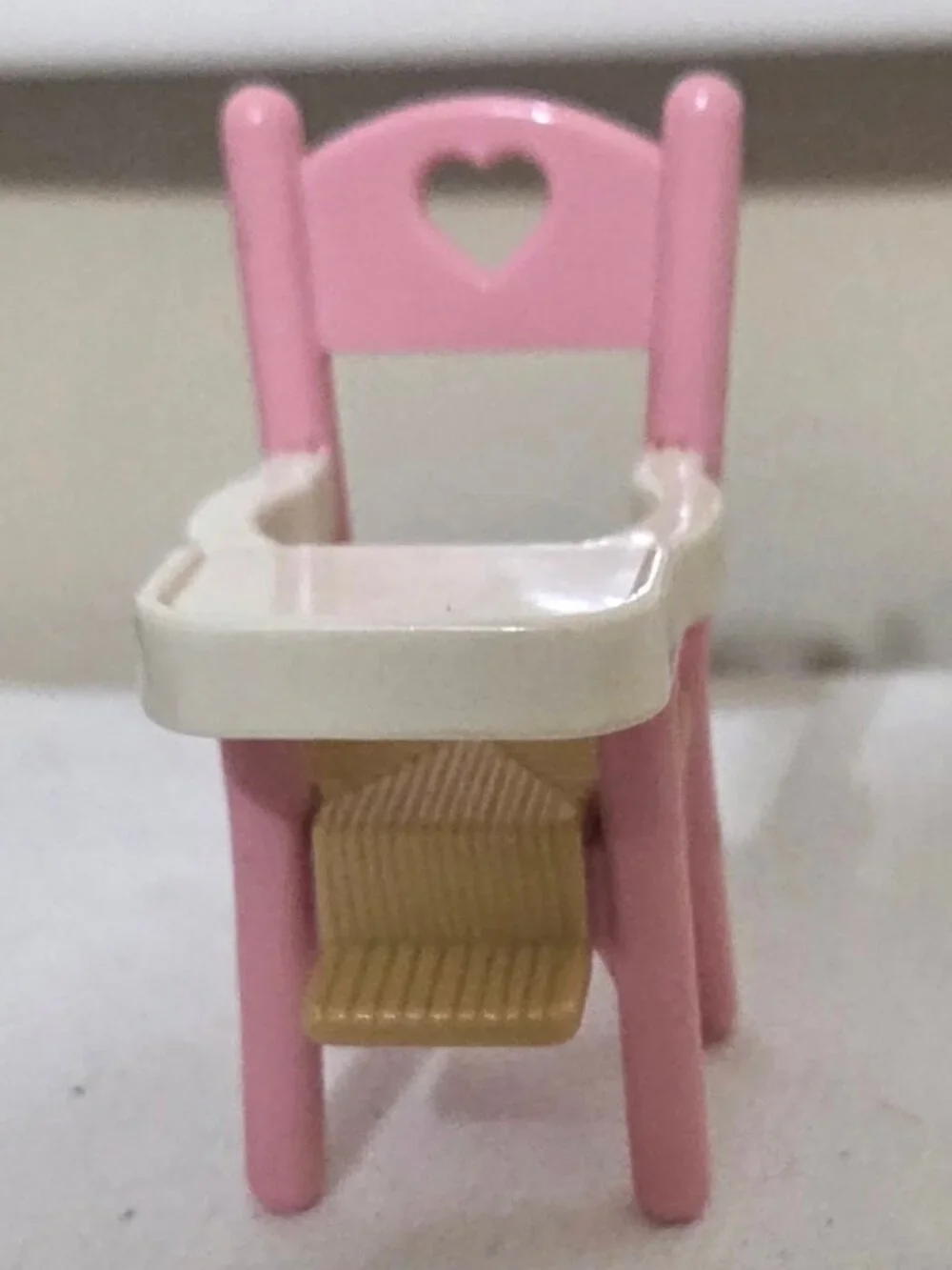 1993 VTG Fisher Price Dream Dollhouse Pink Baby High CHair Hearts Loving Family